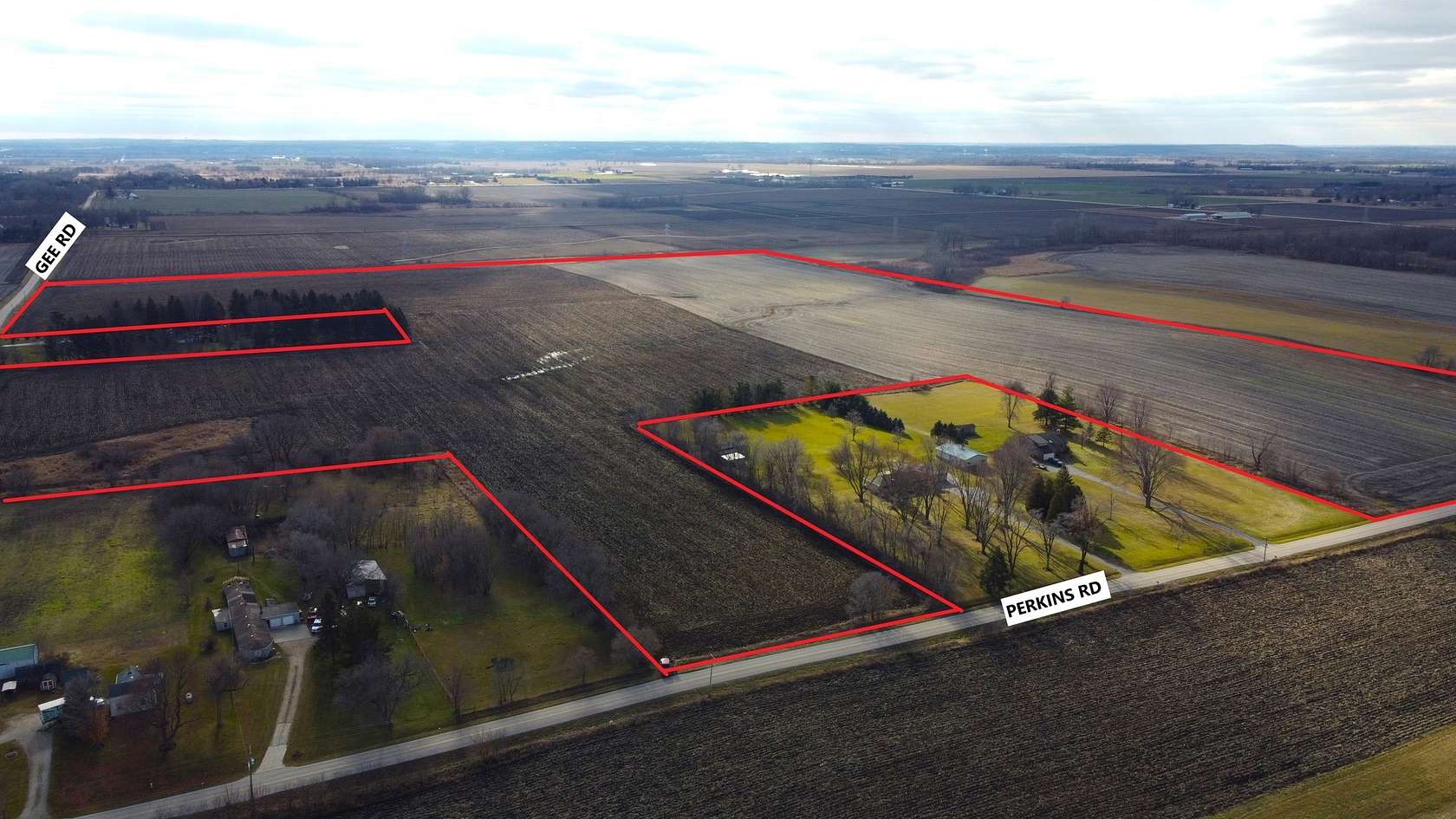 99.5 Acres of Agricultural Land for Sale in Woodstock, Illinois