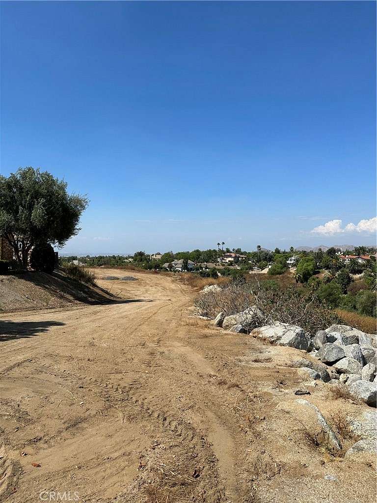 5.2 Acres of Land for Sale in Riverside, California
