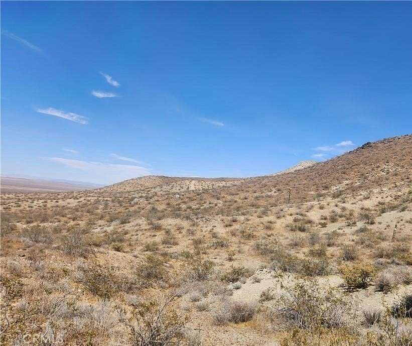 10 Acres of Recreational Land for Sale in Adelanto, California