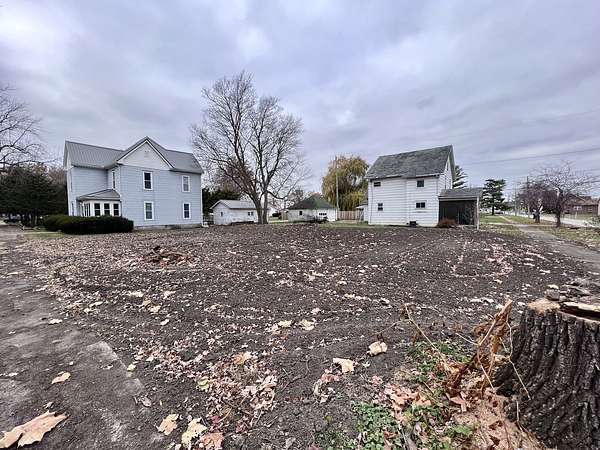 Residential Land for Sale in Newman, Illinois