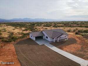 2.1 Acres of Residential Land with Home for Sale in Benson, Arizona