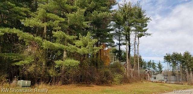 0.61 Acres of Residential Land for Sale in Commerce Township, Michigan