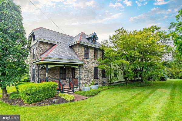 3.8 Acres of Land with Home for Sale in Philadelphia, Pennsylvania
