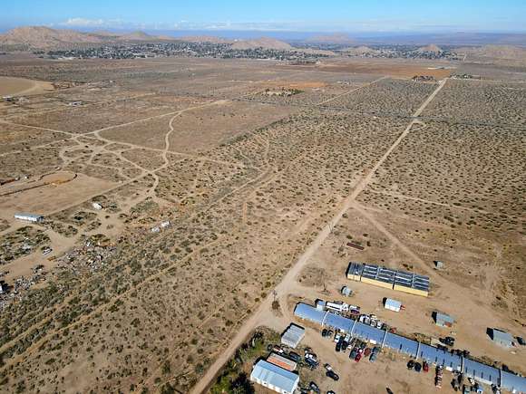 2.527 Acres of Residential Land for Sale in Palmdale, California