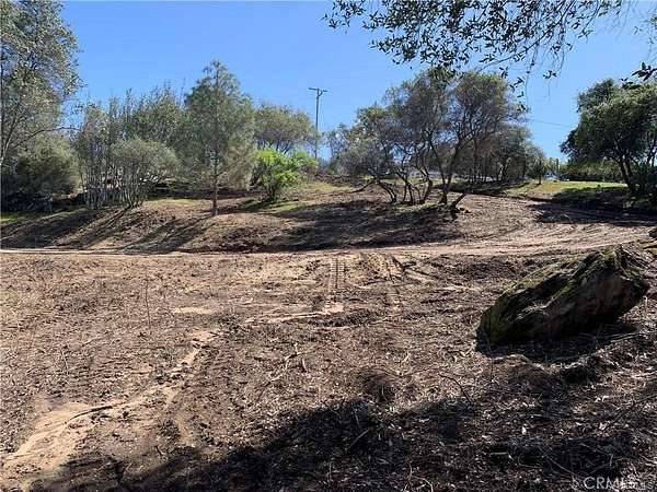 5 Acres of Land for Sale in Coarsegold, California