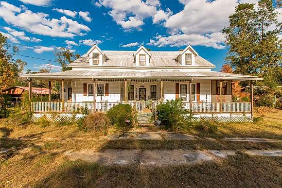 16.44 Acres of Land with Home for Sale in Roseland, Louisiana