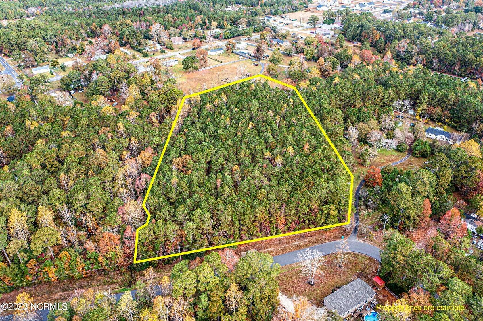 3.7 Acres of Residential Land for Sale in Hubert, North Carolina