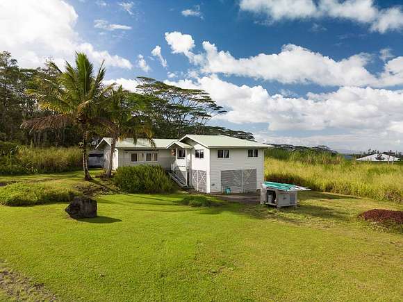 5 Acres of Residential Land with Home for Sale in Pahoa, Hawaii