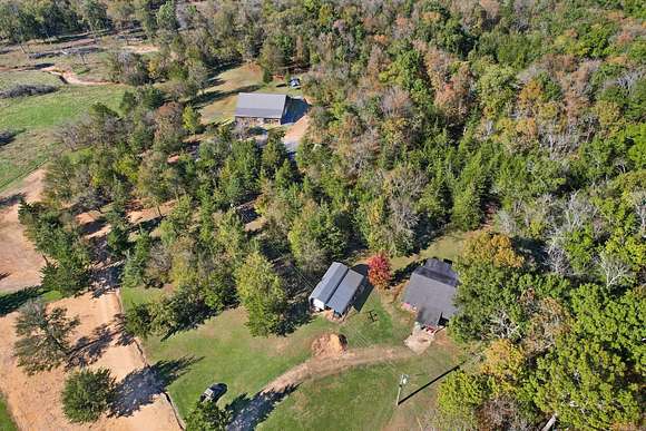 32 Acres of Recreational Land with Home for Sale in Lockesburg, Arkansas