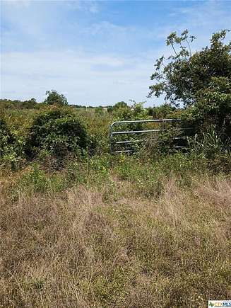10 Acres of Land for Sale in Elm Grove, Texas