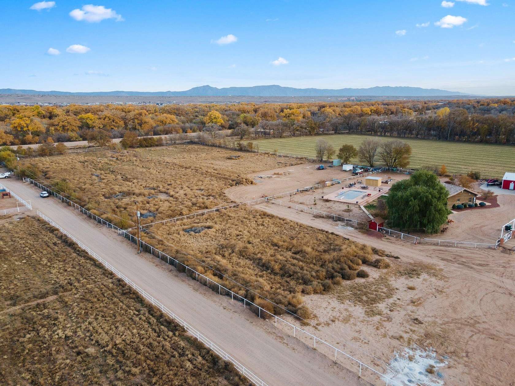 1.33 Acres of Residential Land for Sale in Albuquerque, New Mexico