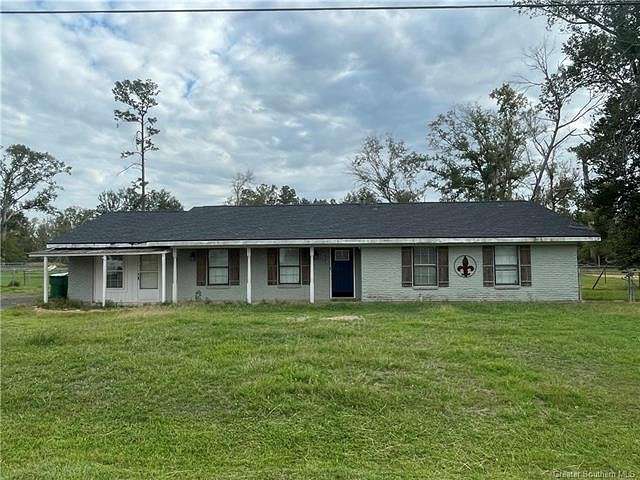 0.46 Acres of Residential Land with Home for Sale in DeQuincy, Louisiana