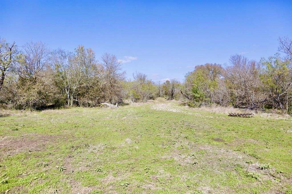 Land for Sale in Lockhart, Texas
