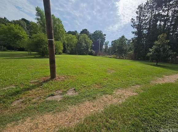 12.4 Acres of Land with Home for Sale in Malvern, Arkansas