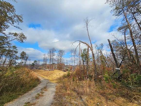 0.85 Acres of Residential Land for Sale in Thorn Hill, Tennessee