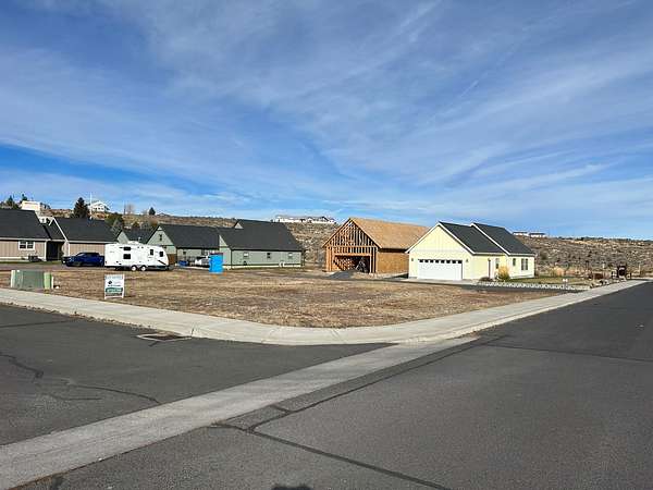 0.13 Acres of Residential Land for Sale in Hines, Oregon