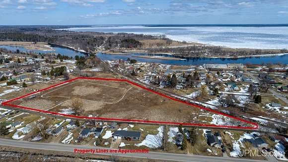 7.6 Acres of Residential Land for Sale in Wells, Michigan