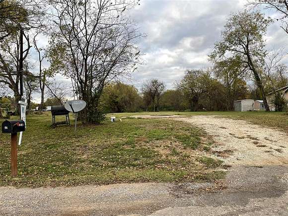 0.5 Acres of Land for Sale in Point, Texas