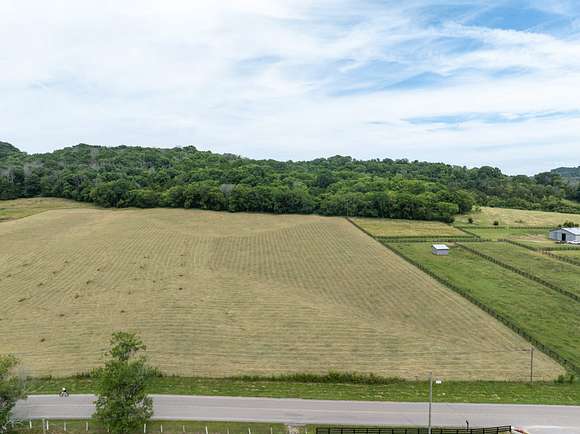 14.714 Acres of Land for Sale in College Grove, Tennessee
