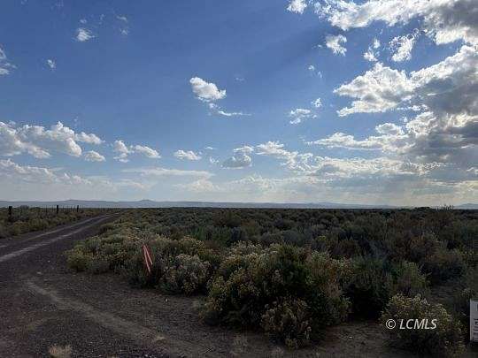 80 Acres of Land for Sale in Christmas Valley, Oregon