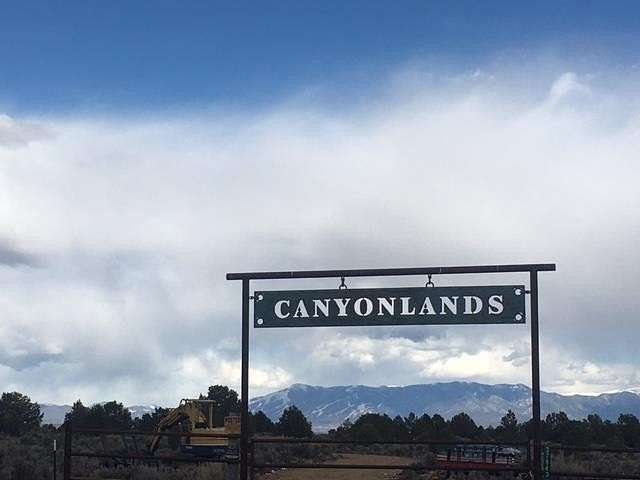 916 Acres of Recreational Land for Sale in Tres Piedras, New Mexico