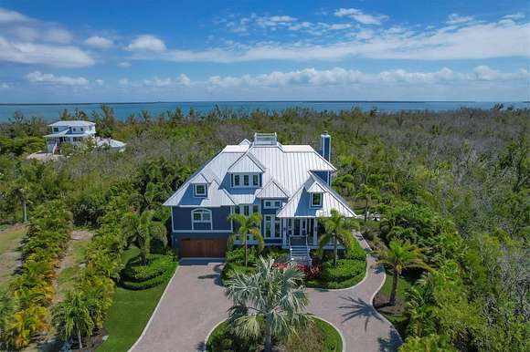 2.1 Acres of Residential Land with Home for Sale in Boca Grande, Florida