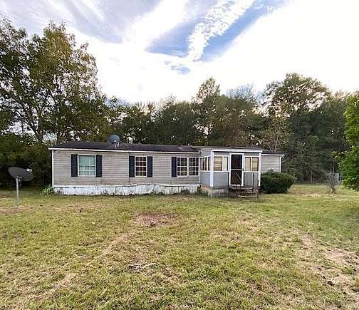 13.2 Acres of Land with Home for Sale in Ashburn, Georgia