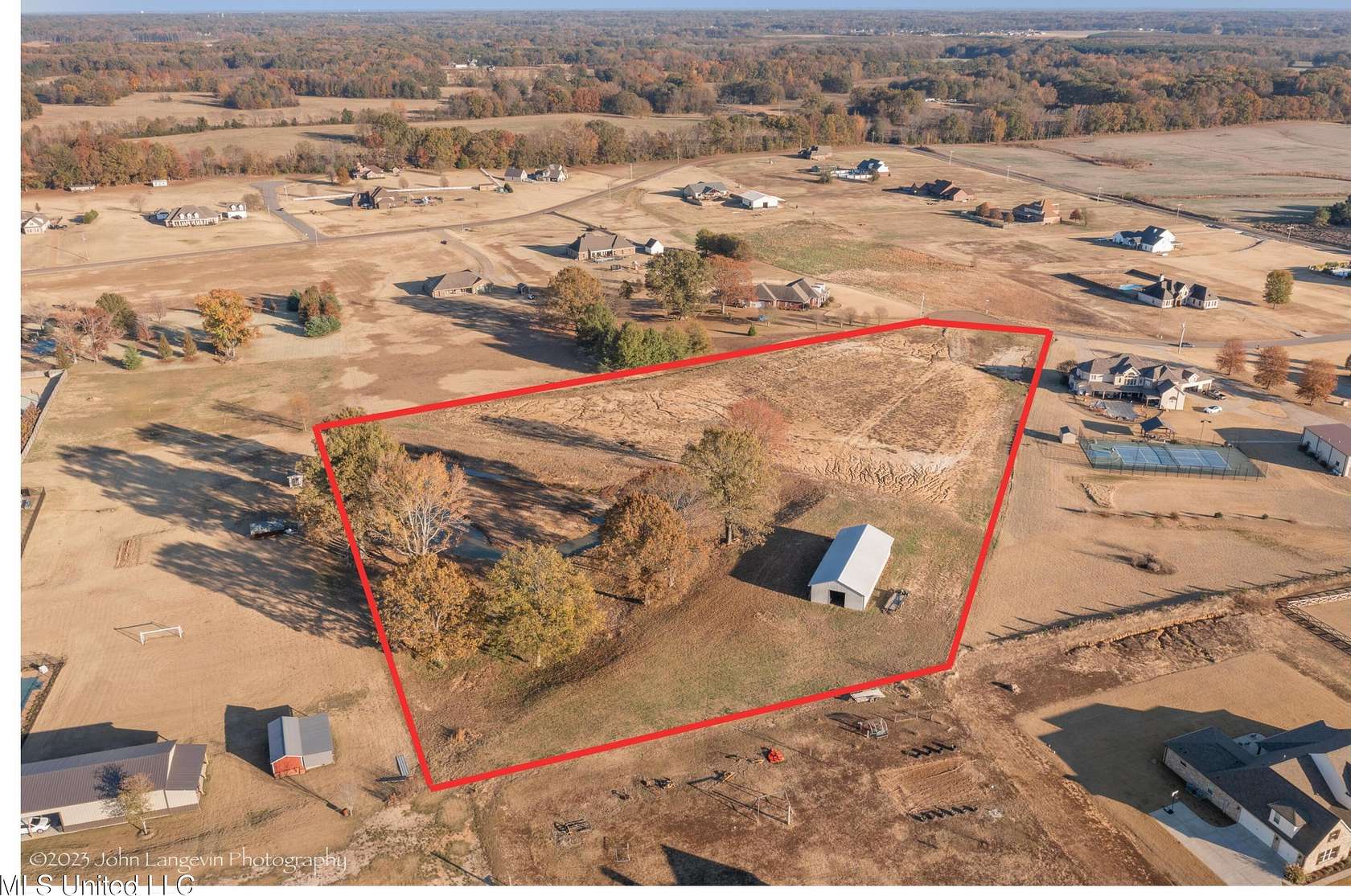 7 Acres of Land for Sale in Hernando, Mississippi
