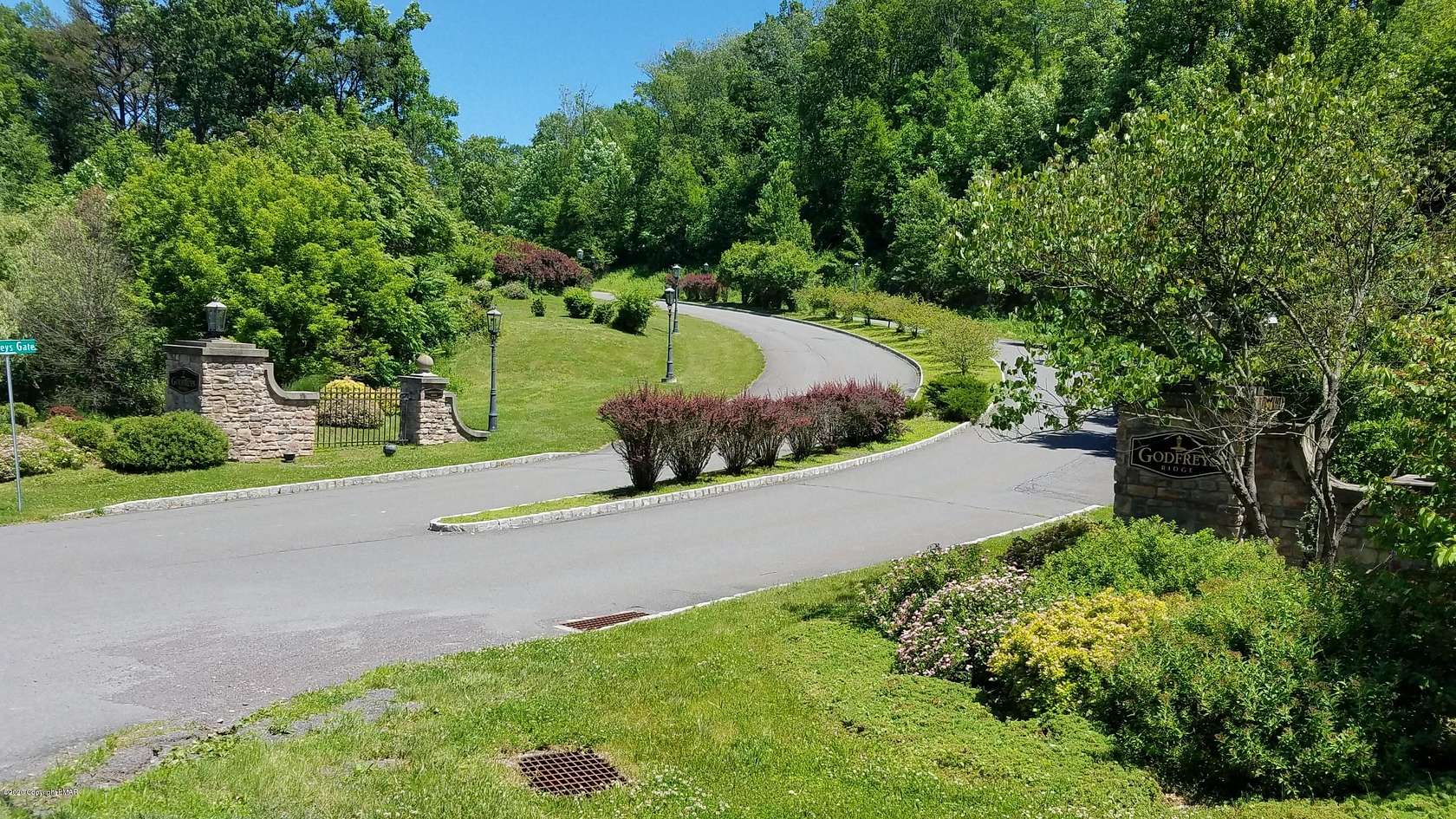 1.4 Acres of Residential Land for Sale in Stroudsburg, Pennsylvania