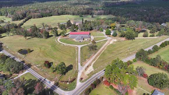 60 Acres of Agricultural Land with Home for Sale in Wetumpka, Alabama