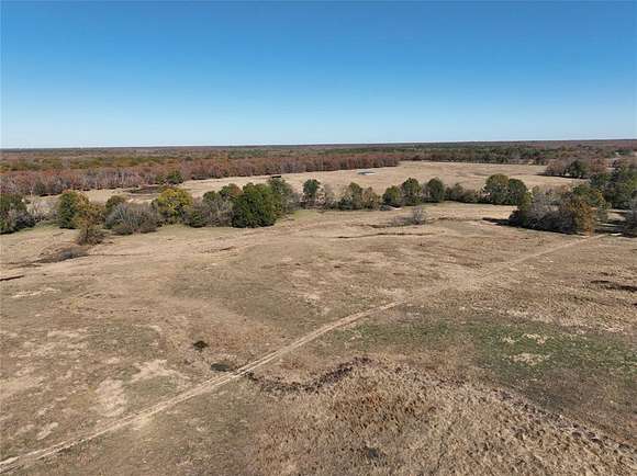 172 Acres of Recreational Land & Farm for Sale in Paris, Texas