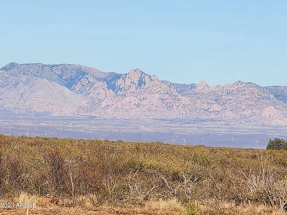 8 Acres of Agricultural Land for Sale in Huachuca City, Arizona