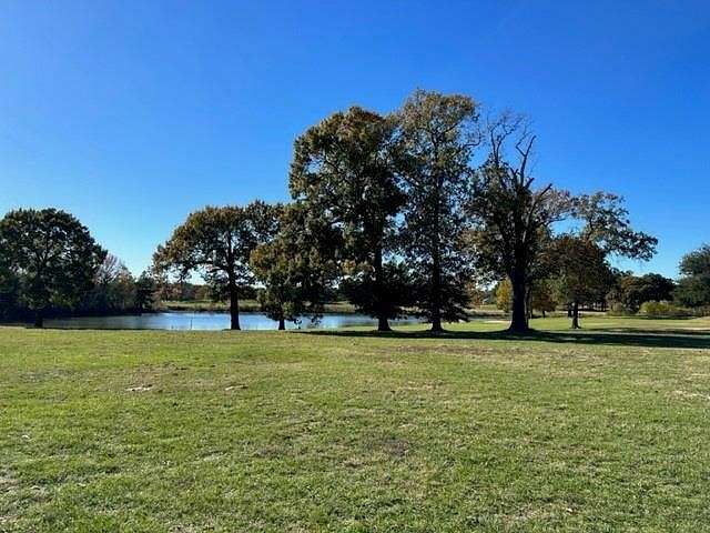 0.64 Acres of Residential Land for Sale in Lindale, Texas