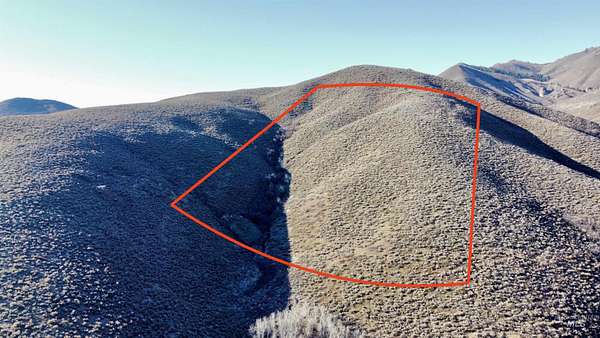 14 Acres of Land for Sale in Bellevue, Idaho