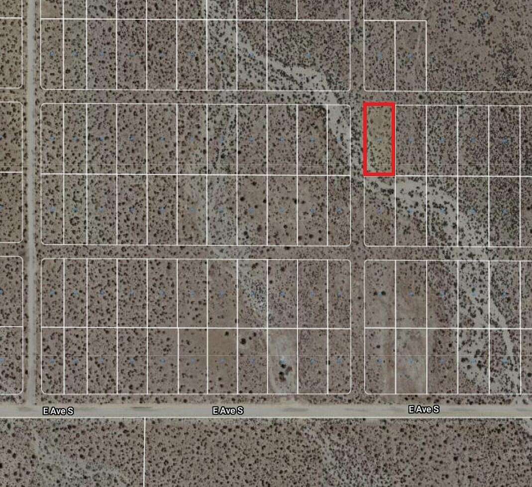 0.93 Acres of Land for Sale in Littlerock, California