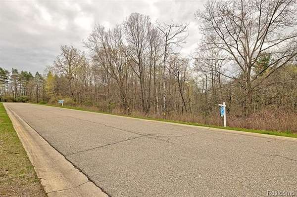 2.5 Acres of Residential Land for Sale in Groveland Township, Michigan