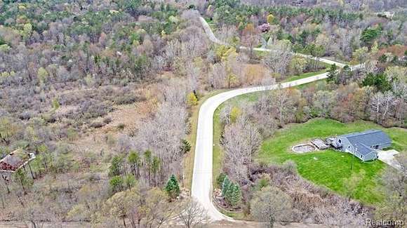 2.5 Acres of Residential Land for Sale in Ortonville, Michigan