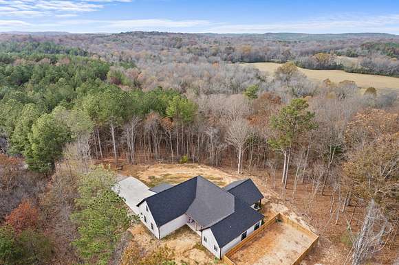 30 Acres of Land with Home for Sale in Cherokee, Alabama
