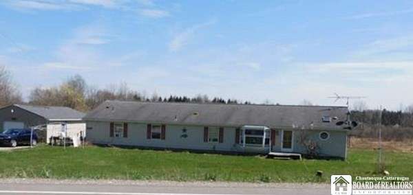4.1 Acres of Residential Land with Home for Sale in Pomfret Town, New York