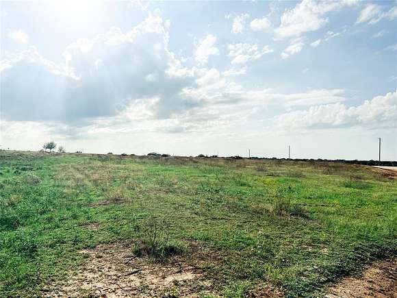 9 Acres of Residential Land for Sale in Stephenville, Texas