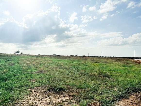 8.971 Acres of Residential Land for Sale in Stephenville, Texas