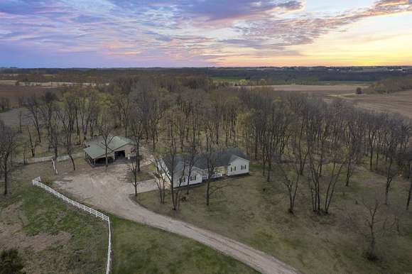 37.6 Acres of Land with Home for Sale in Independence, Iowa