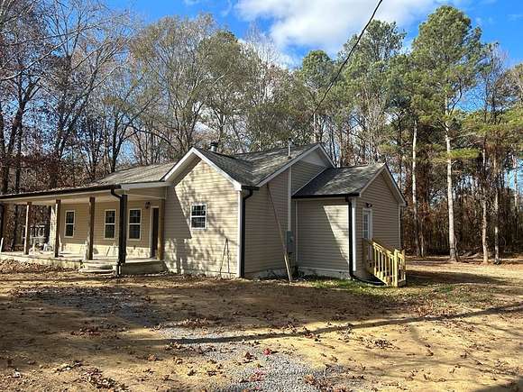 2.5 Acres of Residential Land with Home for Sale in Chatsworth, Georgia