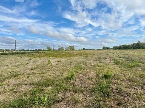2.6 Acres of Residential Land for Sale in Alexandria, Louisiana