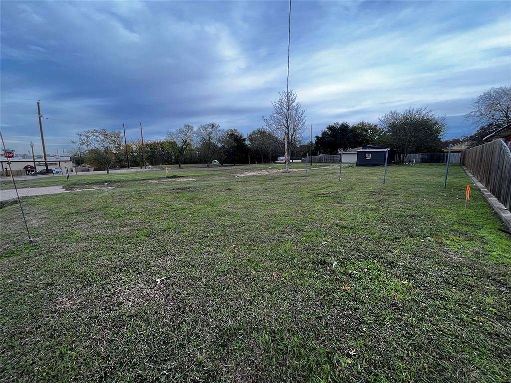 0.13 Acres of Land for Sale in Ennis, Texas