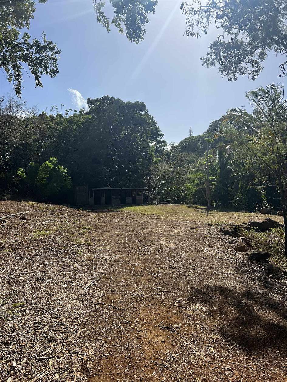 2.3 Acres of Residential Land for Sale in Haʻikū, Hawaii