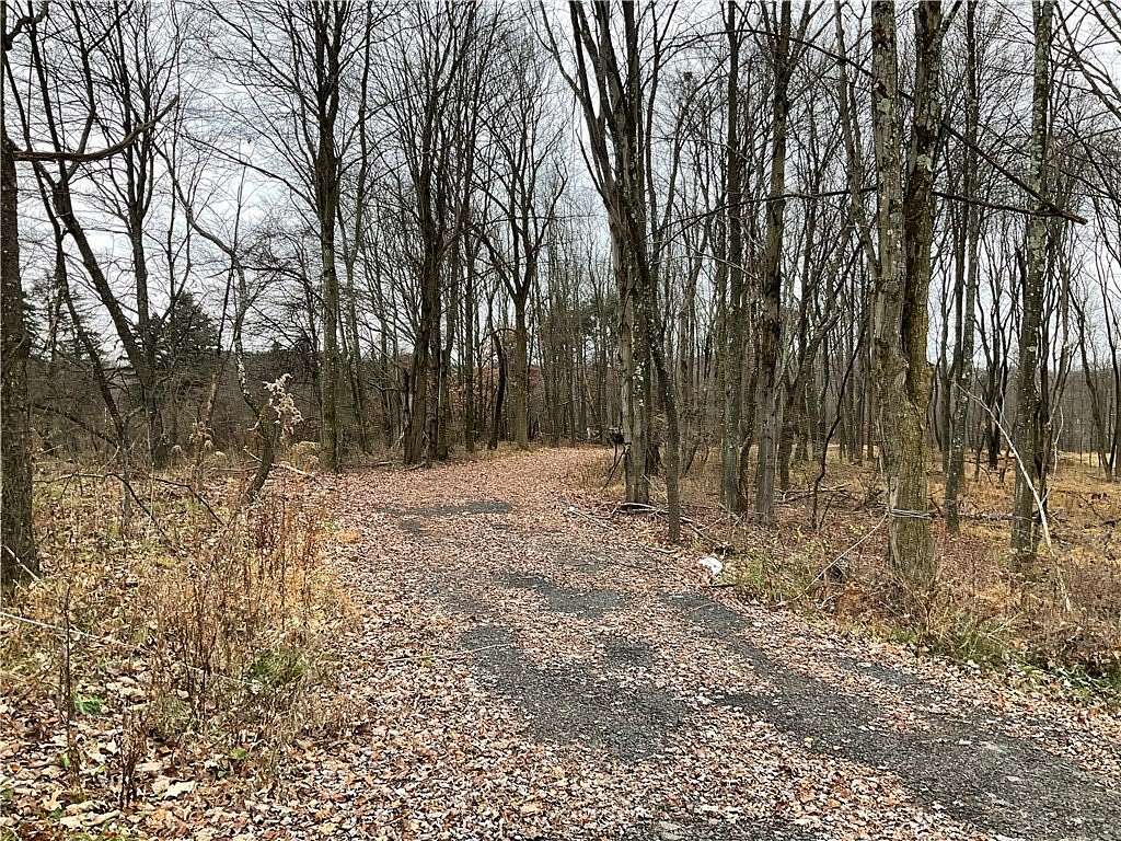 4.77 Acres of Residential Land for Sale in Fairview Township, Pennsylvania