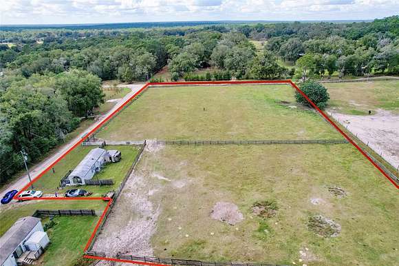 3 Acres of Land with Home for Sale in Ocala, Florida