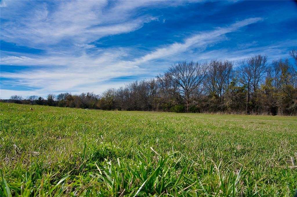 18 Acres of Land for Sale in Van Alstyne, Texas