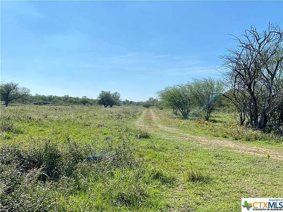 76.52 Acres of Land for Sale in Victoria, Texas